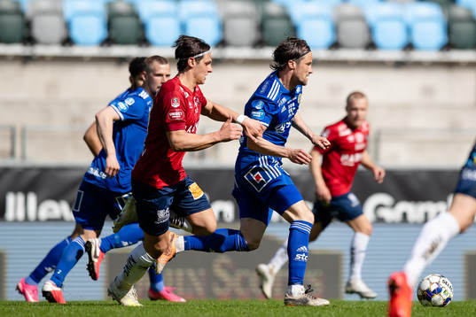 Örgrytes Kevin Ackermann och Sundsvalls Linus Hallenius