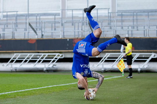 Sundsvalls Pontus Silfwer kastar ett inkast