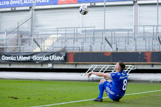 Sundsvalls Pontus Silfwer kastar ett inkast