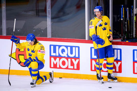 Marcus Sörensen and Carl Klingberg of Sweden
