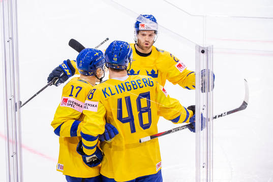 Pär Lindholm, Oscar Lindberg and Carl Klingberg of Sweden