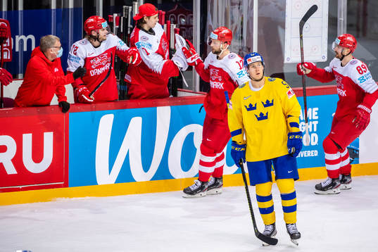 Viktor Lööv of Sweden looks dejected