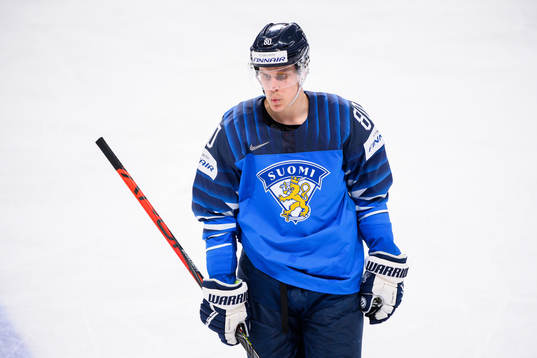 Saku Mäenalanen of Finland looks dejected