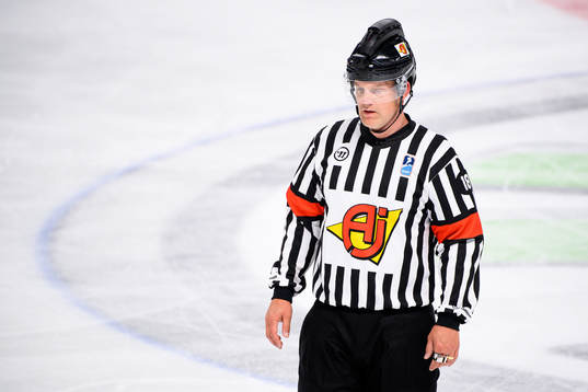 Referee Mikael Nord
