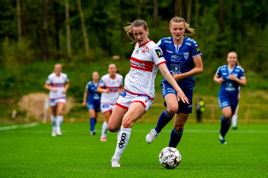 Elisabeth Terland of Sandviken and Thea Sørbo of Kolbotn