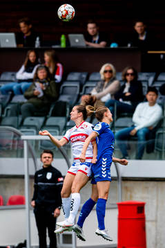 Tuva Hansen of Sandviken and Eline Hegg of Kolbotn