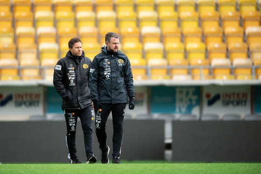 Assisterande tränare Christer Persson och manager Jimmy