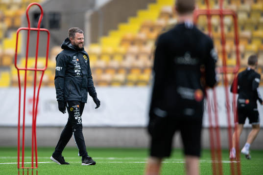 Manager Jimmy Thelin