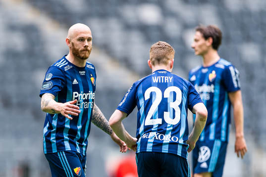 Djurgårdens Magnus Eriksson och Aslak Witry