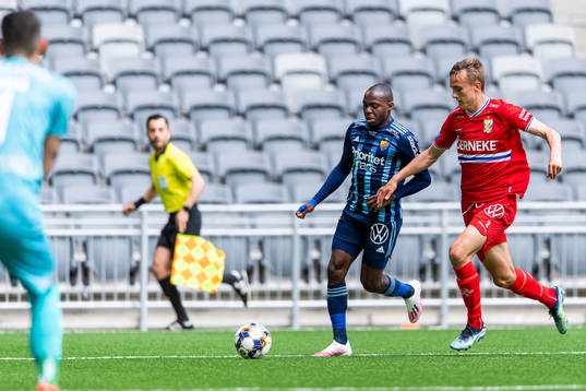 Djurgårdens Edward Chilufya och IFK Göteborgs Jesper