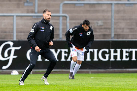 Degerfors Sebastian Olsson före fotbollsmatchen i