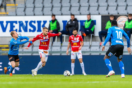 Halmstads Joel Allansson och Degerfors Christos Gravius