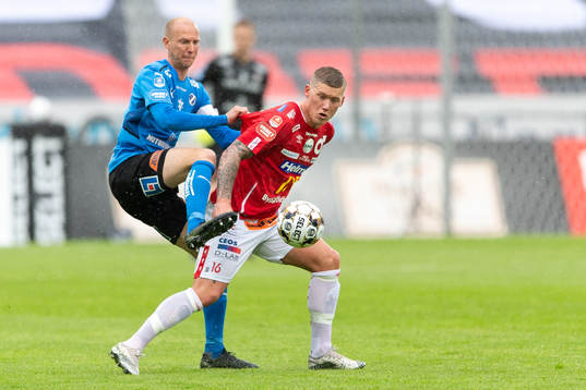 Halmstads Andreas Johansson och Degerfors Victor Edvardsen