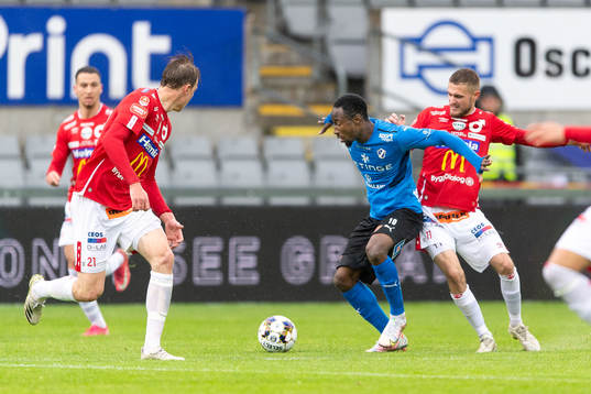 Halmstads Sadat Karim och Degerfors Christos Gravius