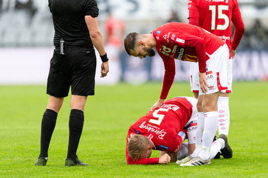 Degerfors Oliver Ekroth har ont