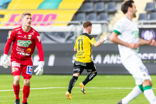 Häckens Tobias Heintz jublar