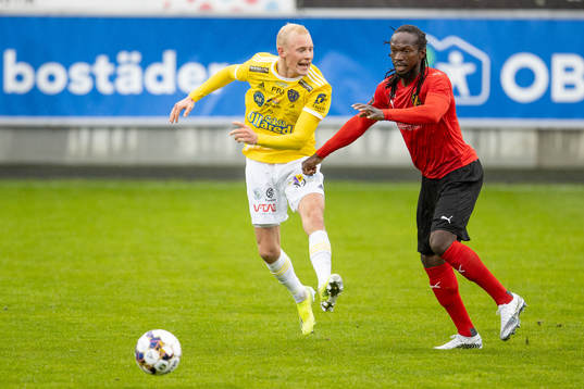 Falkenbergs Adam Bergmark Wiberg och Vasalunds Kebba Ceesay