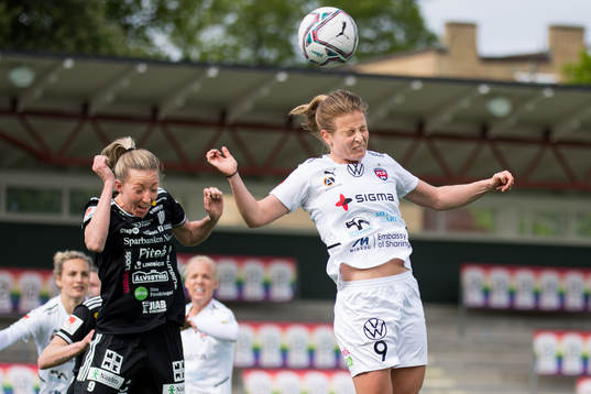 Piteås Cajsa Hedlund och Rosengårds Anna Anvegård