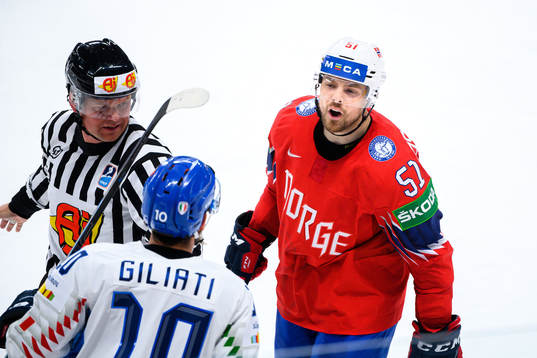 Stefano Giliati of Italy and Mats Rosseli Olsen of Norway