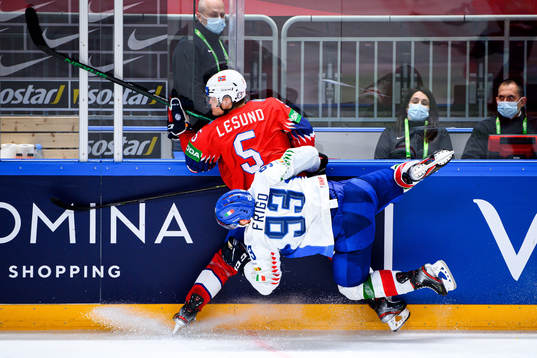 Erlend Lesund of Norway and Luca Frigo of Italy
