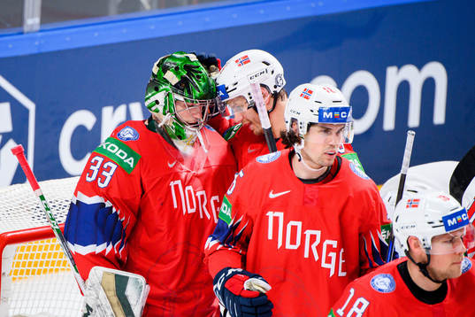 Goalkeeper Henrik Haukeland of Norway celebrates