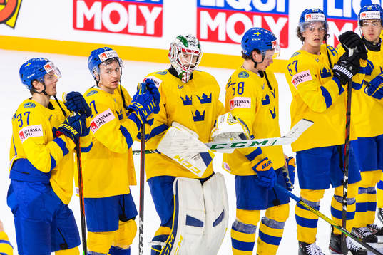 Isac Lundström, Pär Lindholm, goalkeeper Adam Reideborn