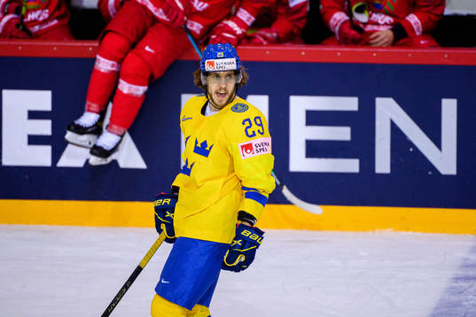 Mario Kempe of Sweden reacts