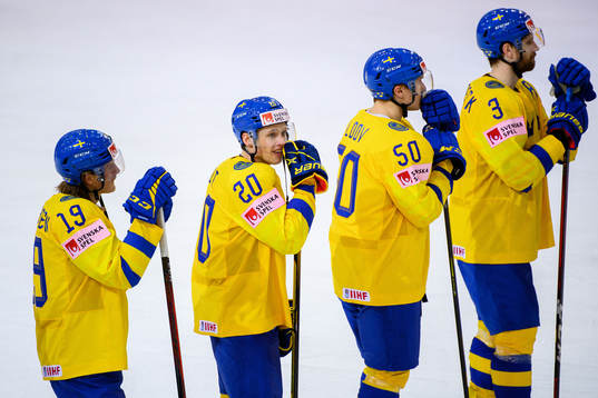 Marcus Sörensen , Lawrence Pilut , Viktor Lööv and Klas