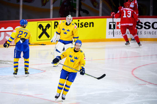 Oscar Lindberg of Sweden looks dejected