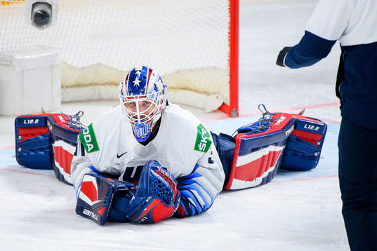Goalkeeper Anthony Stolarz of USA in pain