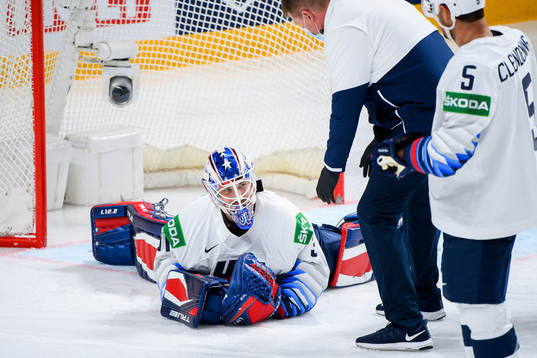 Goalkeeper Anthony Stolarz of USA in pain