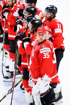 Goalkeeper Darcy kuemper of Canada