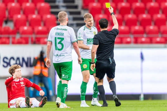 Hammarbys Richard Magyar varnas av Domare Granit Maqedonci