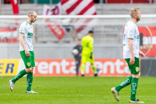 Hammarbys Jon Gudni Fjoluson deppar