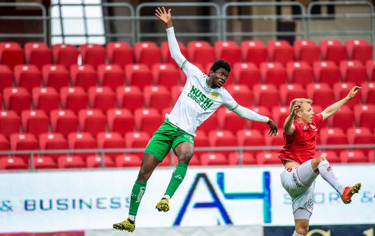 Kalmars Sebastian Ring och Hammarbys Aziz Mohammed Ouattara