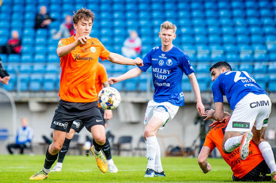 Västerås Gustaf Lagerbielke och David Engström mot
