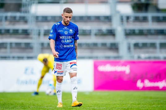 Trelleborgs Petar Petrovic deppar