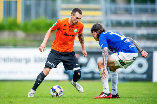 Västerås Filip Tronét mot Trelleborgs Isak Jönsson