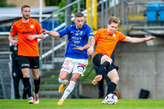 Trelleborgs Petar Petrovic mot Västerås Samuel Sörman