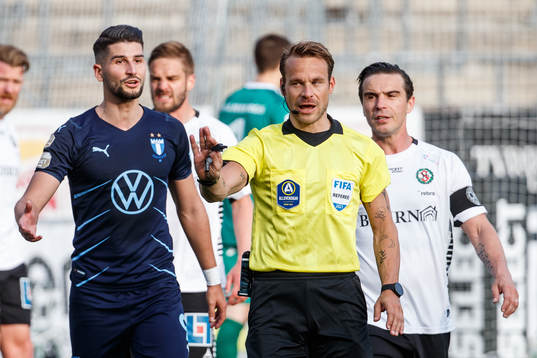 Malmö FFs Antonio Colak och Örebros Nordin Gerzic