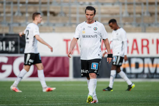 Örebros Nordin Gerzic deppar