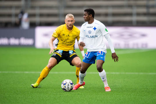 IFK Norrköpings Ishaq Abdulrazaq och Elfsborgs Simon Strand