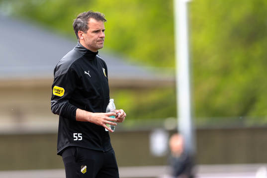 Häckens assisterande tränare Robert Vilahamn