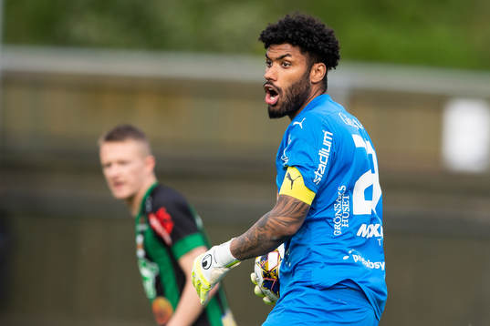 Häckens målvakt Jonathan Ursin Rasheed