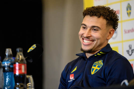 Jordan Larsson of Sweden