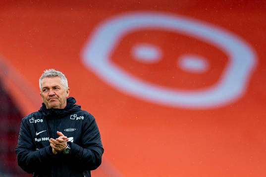 Kåre Ingebrigtsen, head coach of Brann, looks dejected