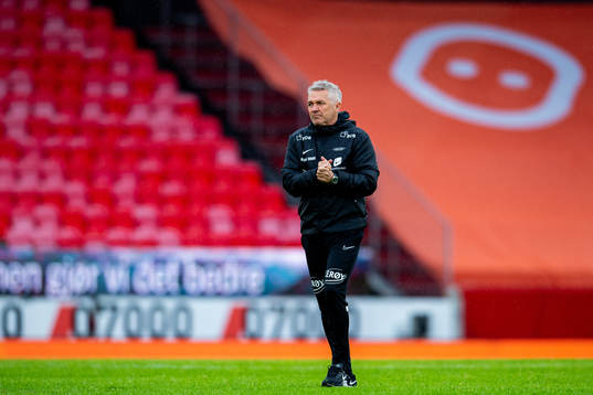 Kåre Ingebrigtsen, head coach of Brann, looks dejected