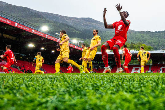 Daouda Bamba of Brann reacts
