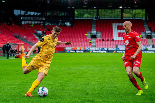 Alfons Sampsted of Bodø/Glimt and Ruben Kristiansen of