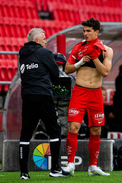 Kåre Ingebrigtsen, head coach of Brann, and Filip Møller
